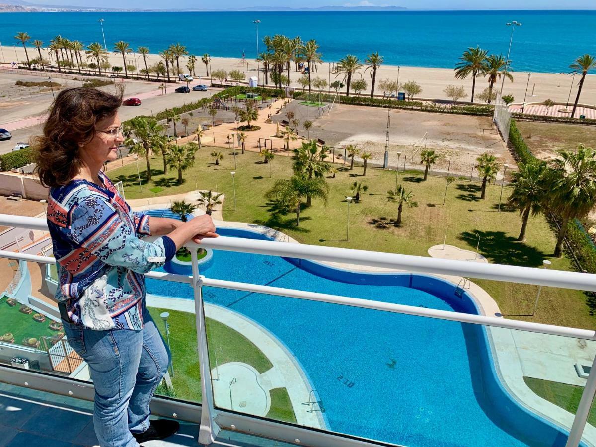 Seafront Penthouse Almeria 로쿠타스드마르 외부 사진